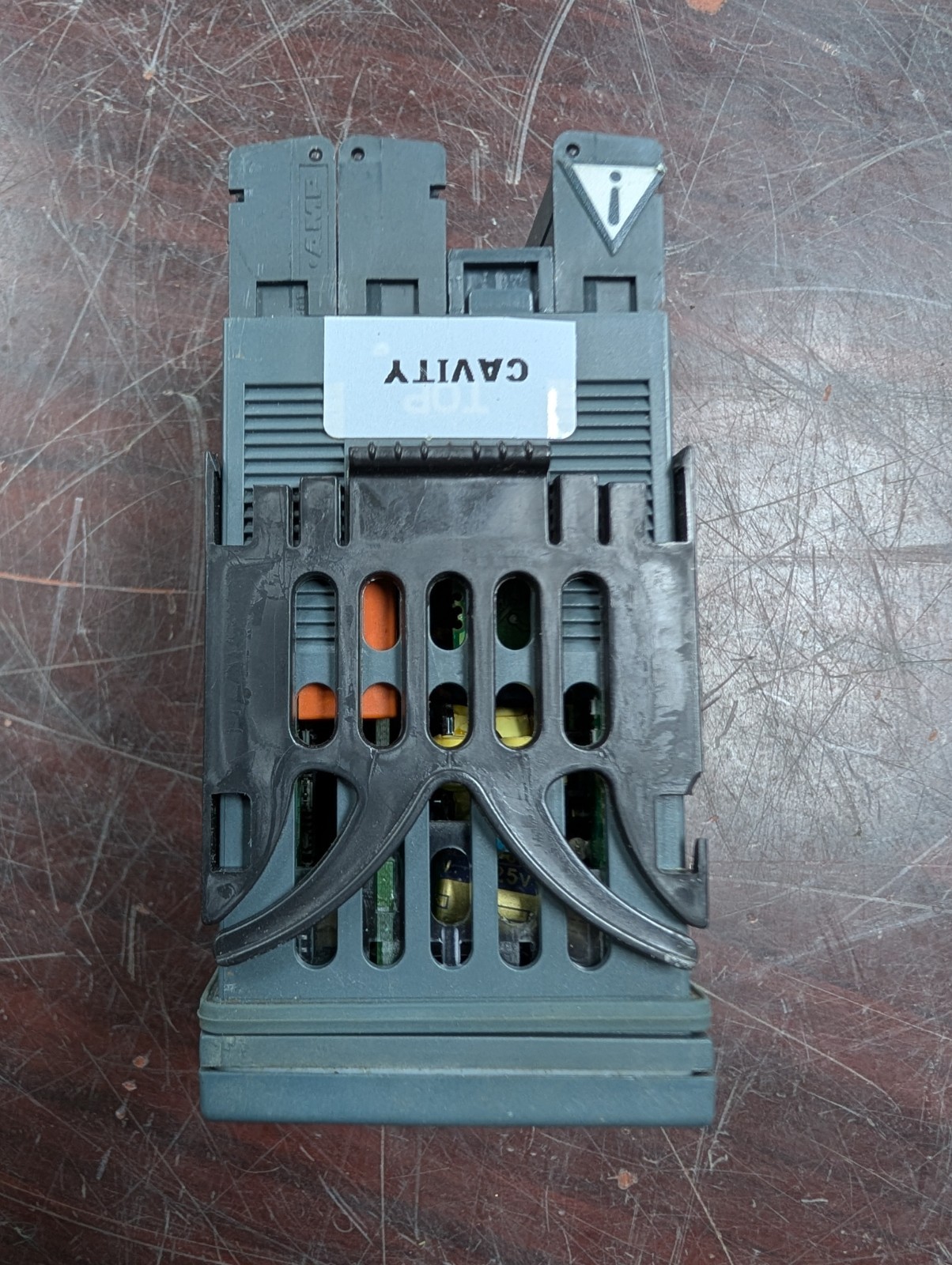 🤪 EUROTHERM TEMPERATURE/PROCESS CONTROLLER 100-240 VAC 2 AMP 48-62 HZ 6W 3216