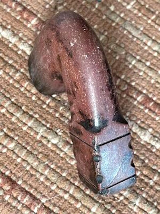 EARLY 17th-18th century NATIVE AMERICAN PIPESTONE ELBOW PIPE.