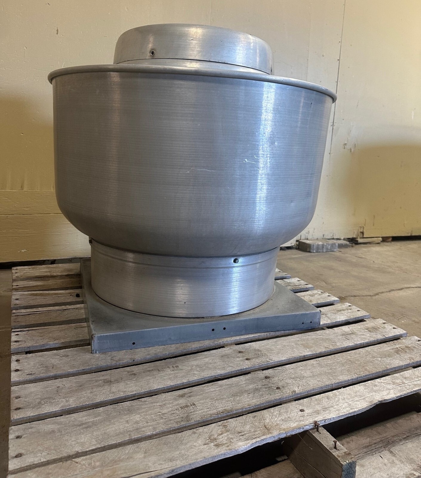 "PENN VENTILATION" H.D COMMERCIAL ROOFTOP EXHAUST/UPBLAST FAN