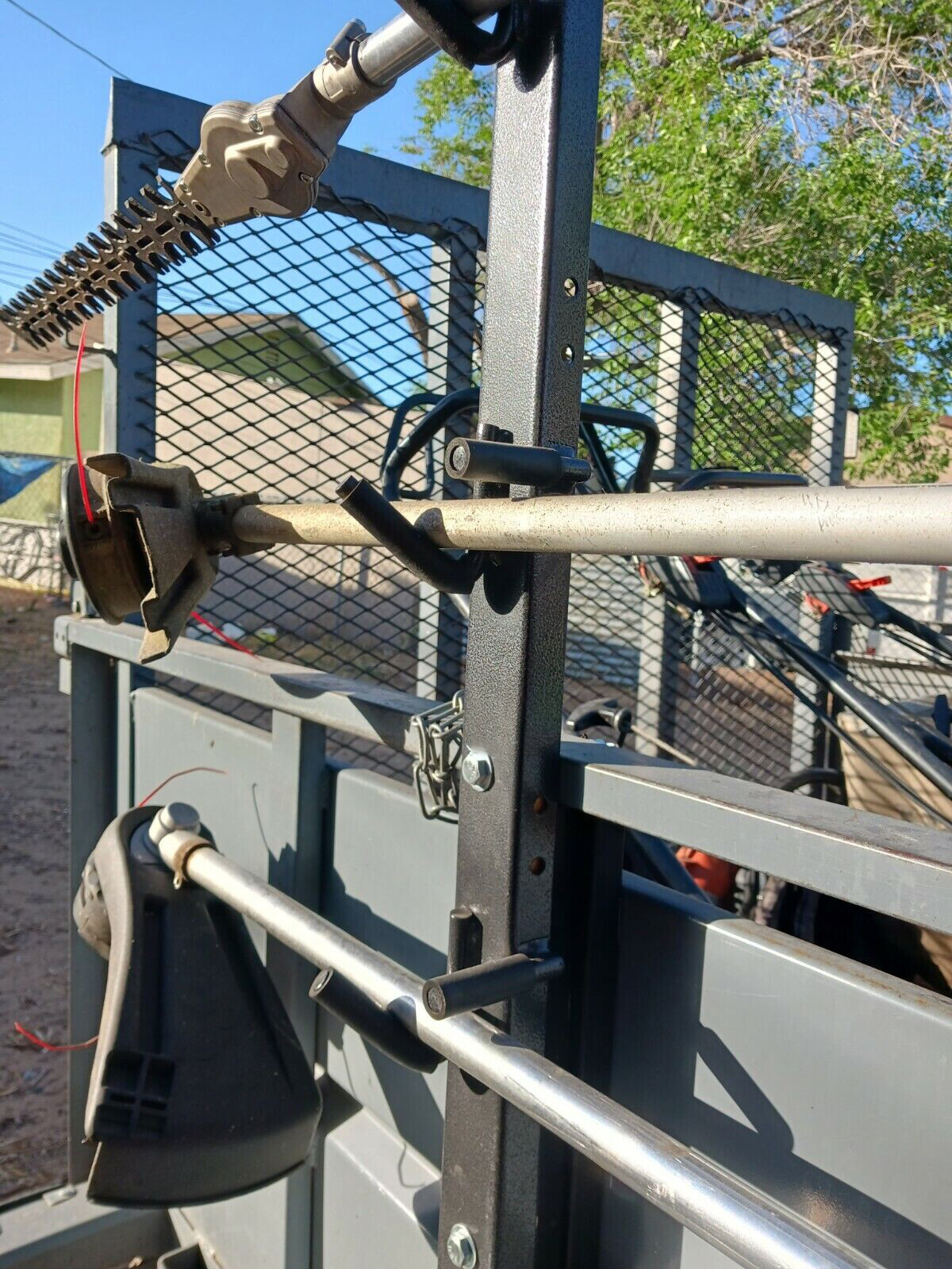 3-Place Weeder Edge Trimmer Rack Holder for open Landscape Trailer Lockable