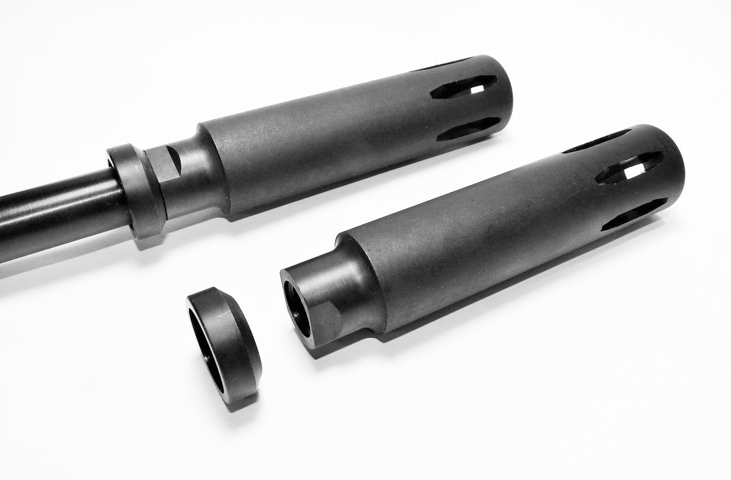 Muzzle Brake / Device, XM177 STYLE, VIETNAM ERA, 4.34" L., 1/2-28, MADE IN USA!