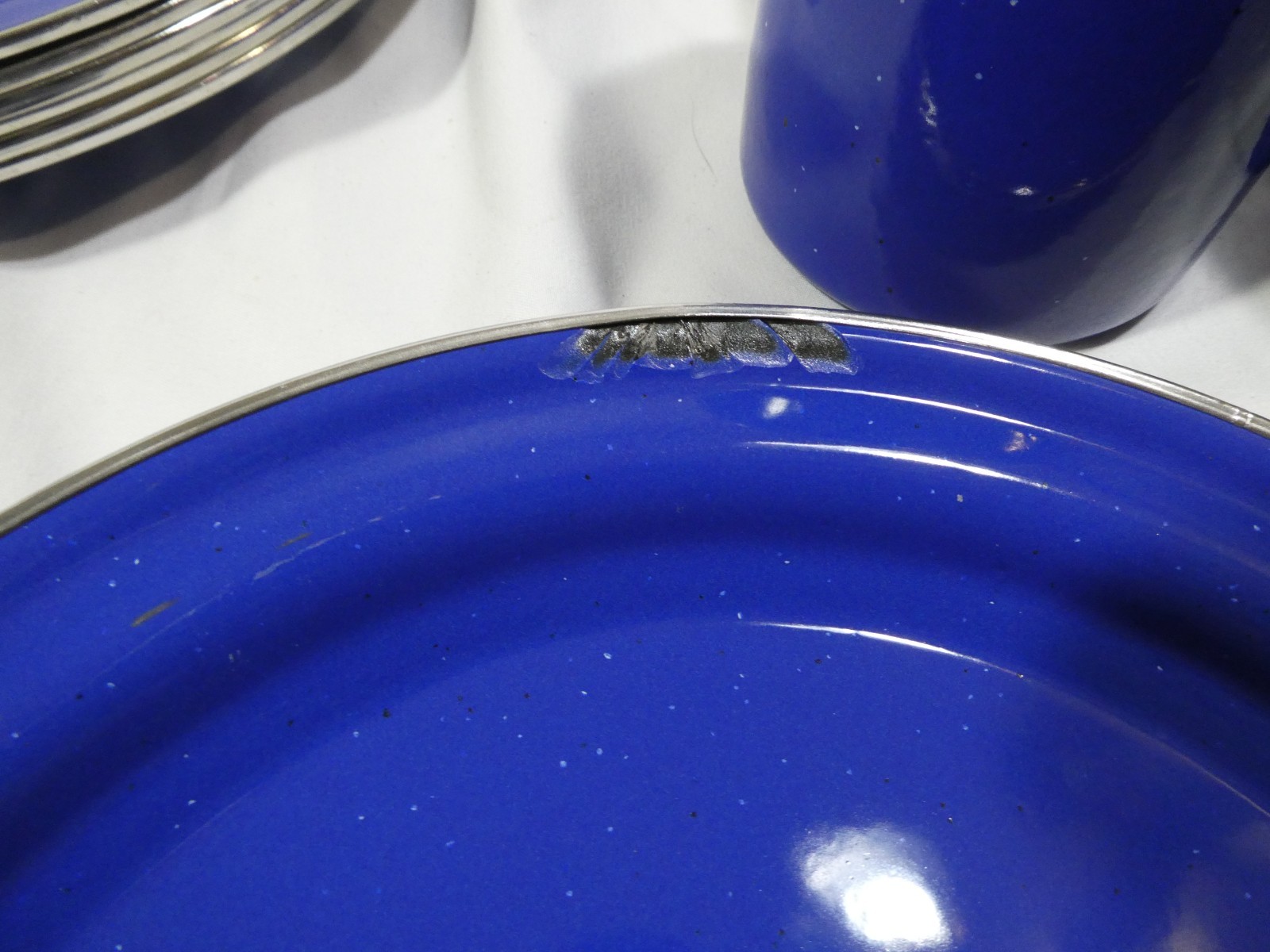 24 pc Marlboro Miles MESS KIT Plates Bowls Cups MORNING SKY Enamel BLUE SPECKLED