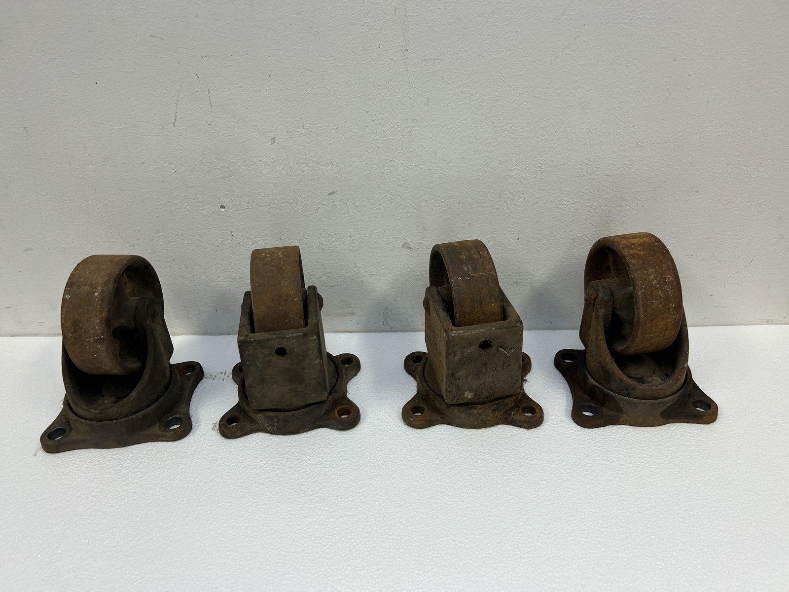 4 Antique Industrial Cast Iron Swivel Casters Wheels Steampunk Furniture Salvage