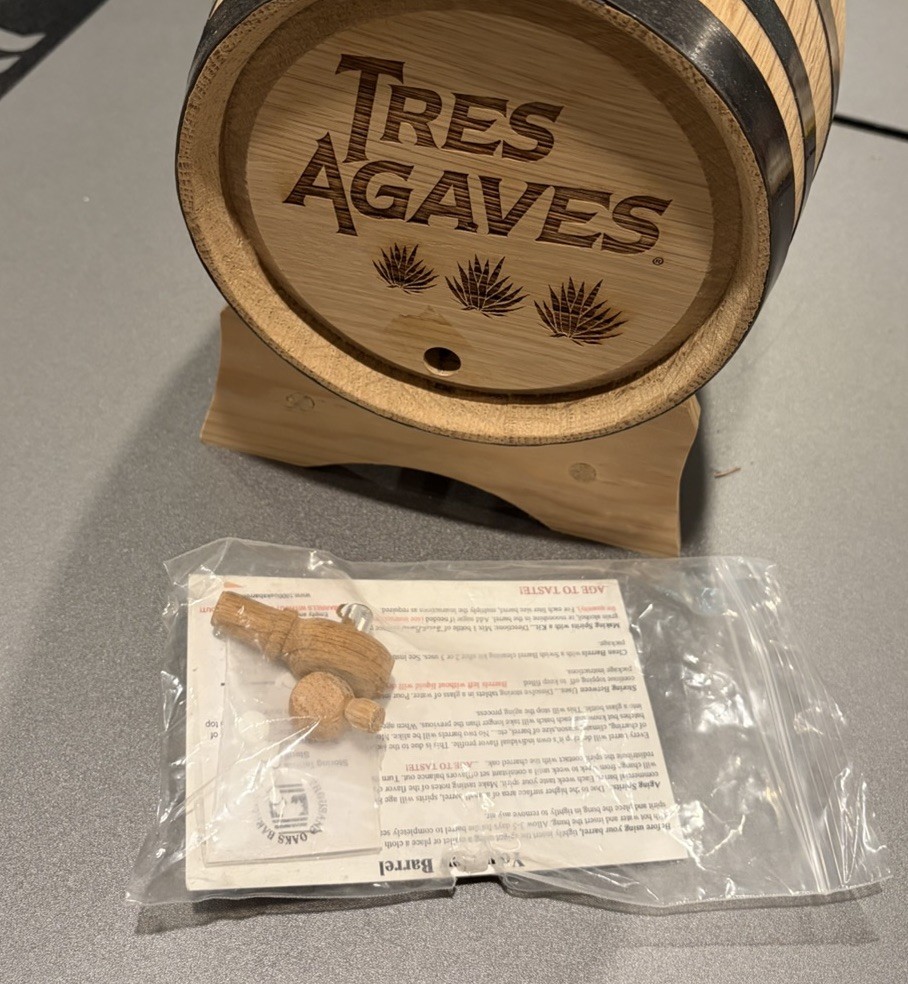 Thousand Oaks Barrel Wood Aging Kit W/ Stand Bung Spigot Tres Agaves Tequila New