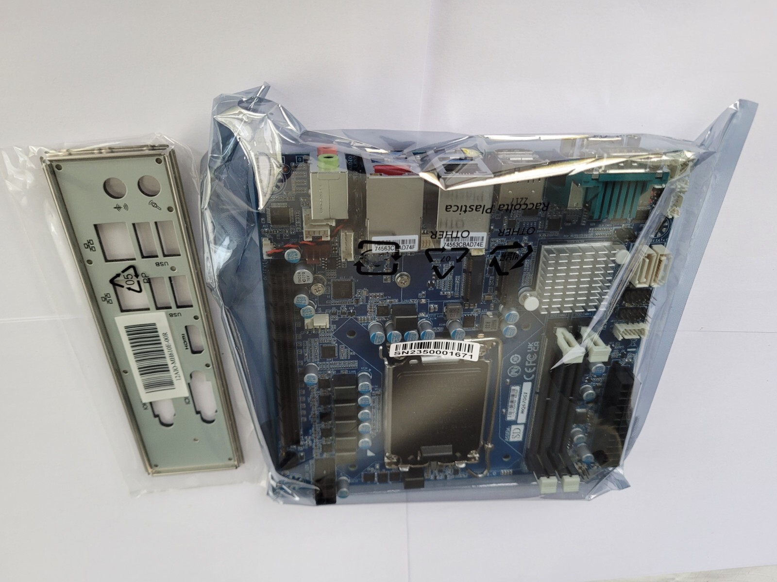 GIGAIPC MQ670GI-SD LGA 1700 Q670 DDR5 So-Dimm 12th 13th 14th Mini-ITX