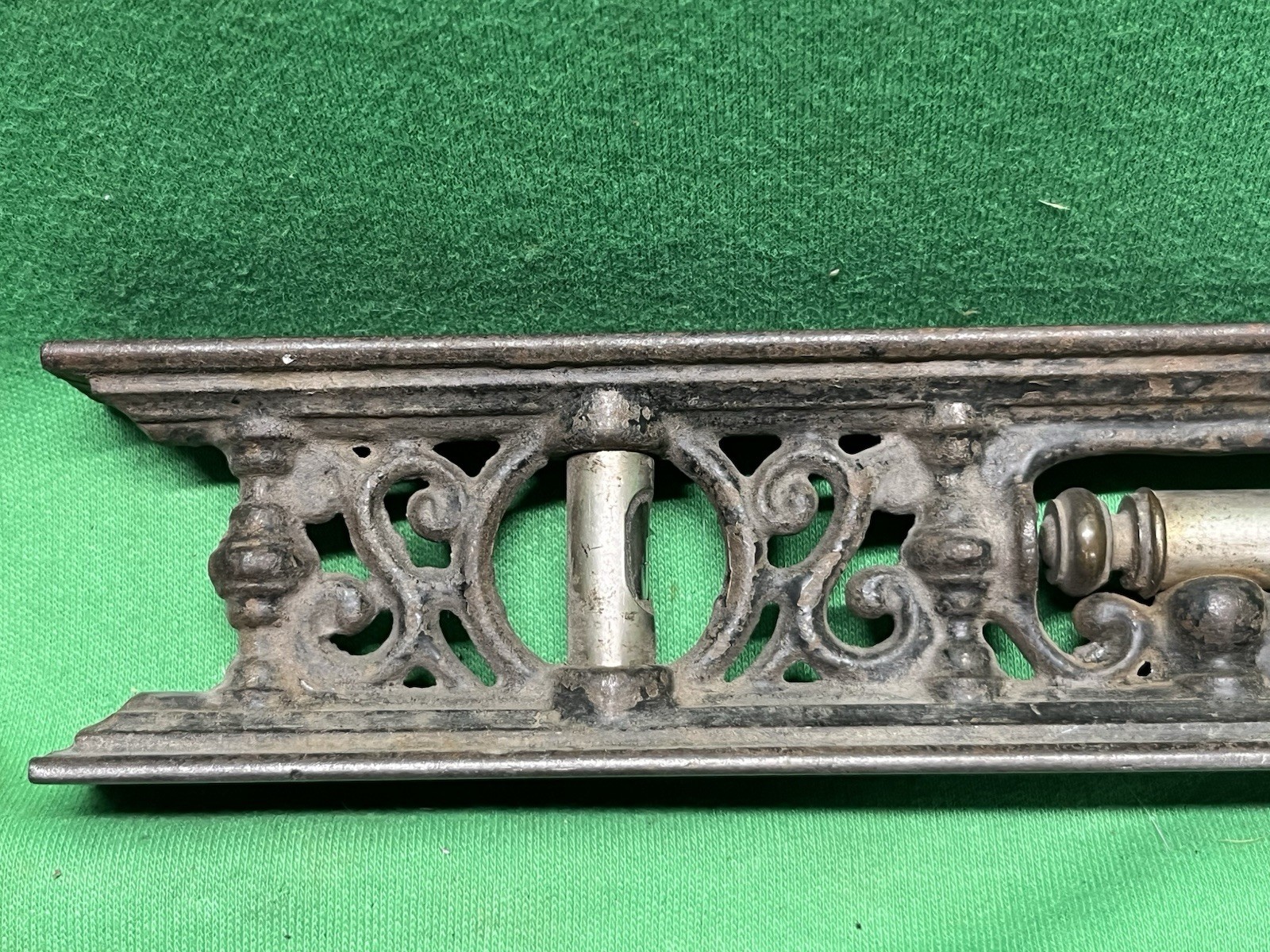 Vintage The Davis Level & Tool Co. 12" Cast Iron Level 1877-1883 Carpenter