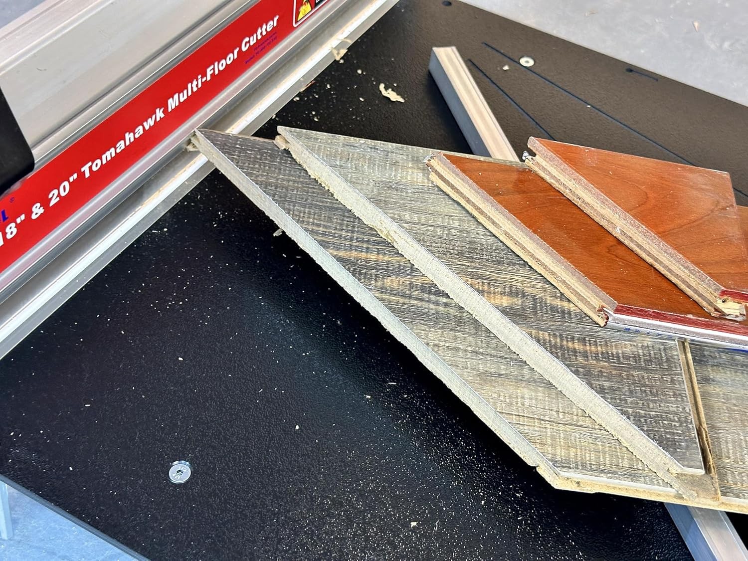 18' Multi-Floor Cutter, Professional Grade, Versatile, Strong, Lightweight Aircr