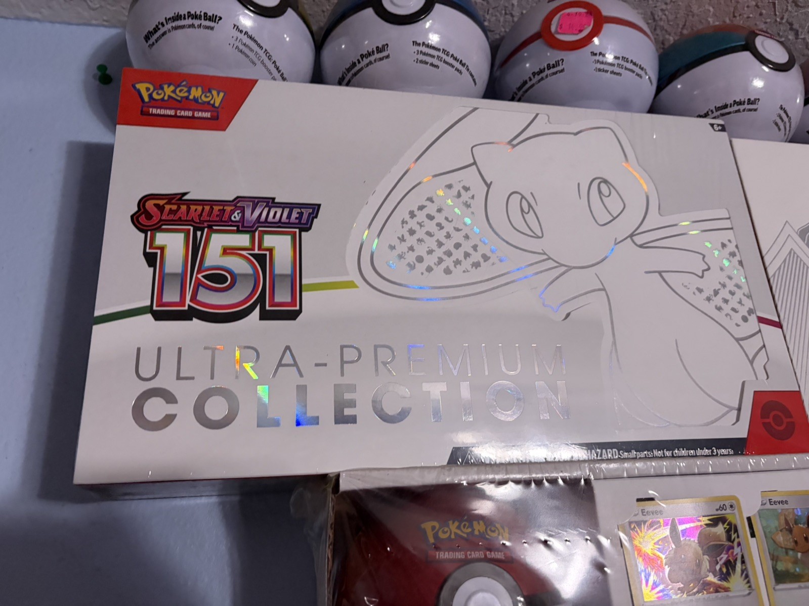 Pokémon Scarlet & Violet 151 Ultra-Premium Collection Box