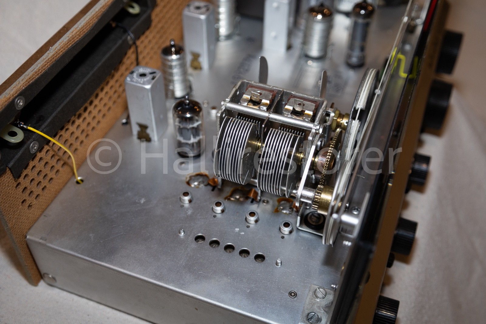 HALLICRAFTERS S-118 RESTORED