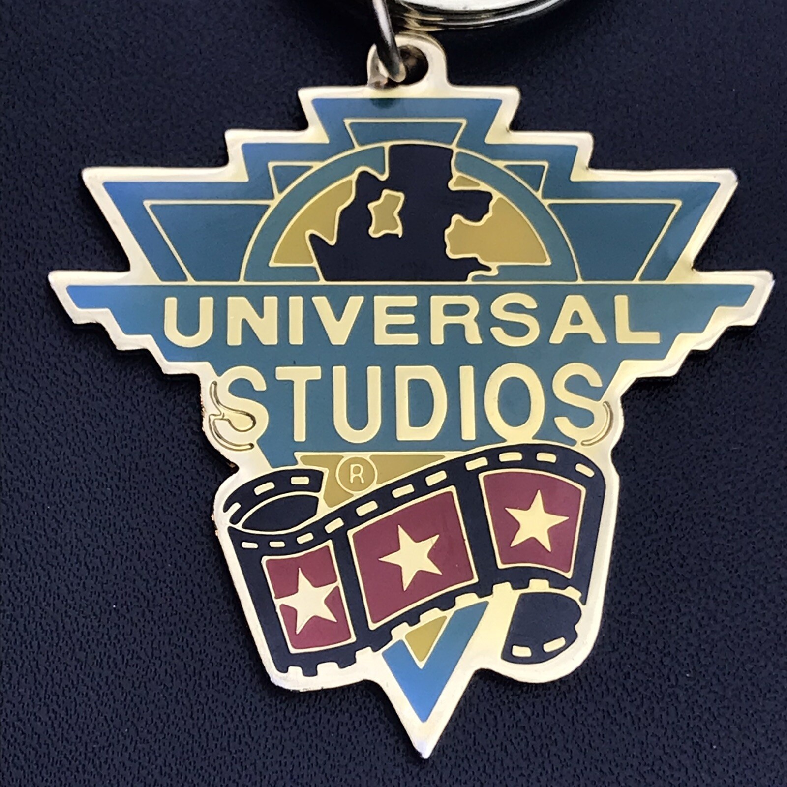 Universal Studios Gold Tone Keychain Key Fob Ring Souvenir Globe Logo Hollywood