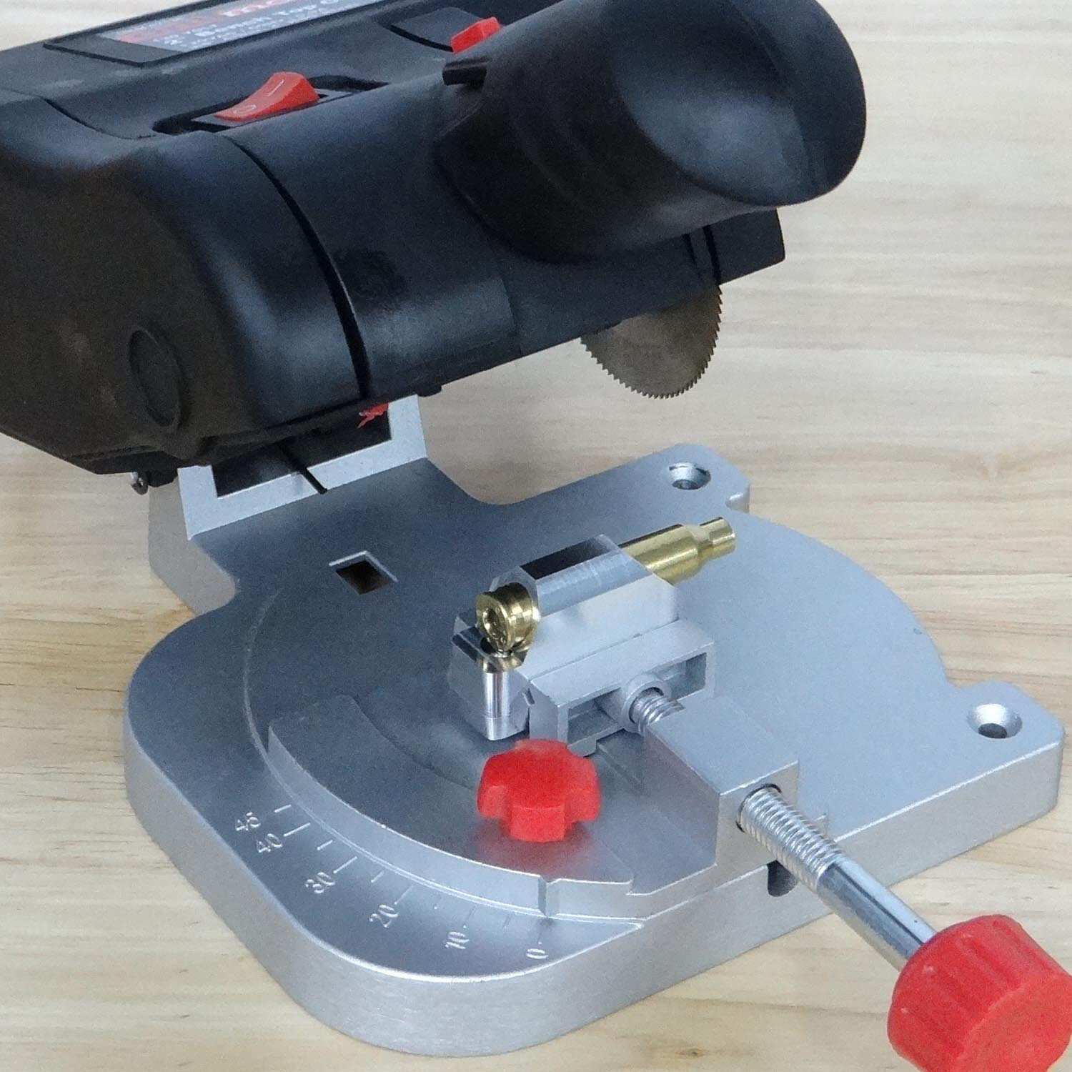 Auto Ejecting High Speed 300 AAC Blackout or Ham'r Hamr Cut Off Jig Trimmer