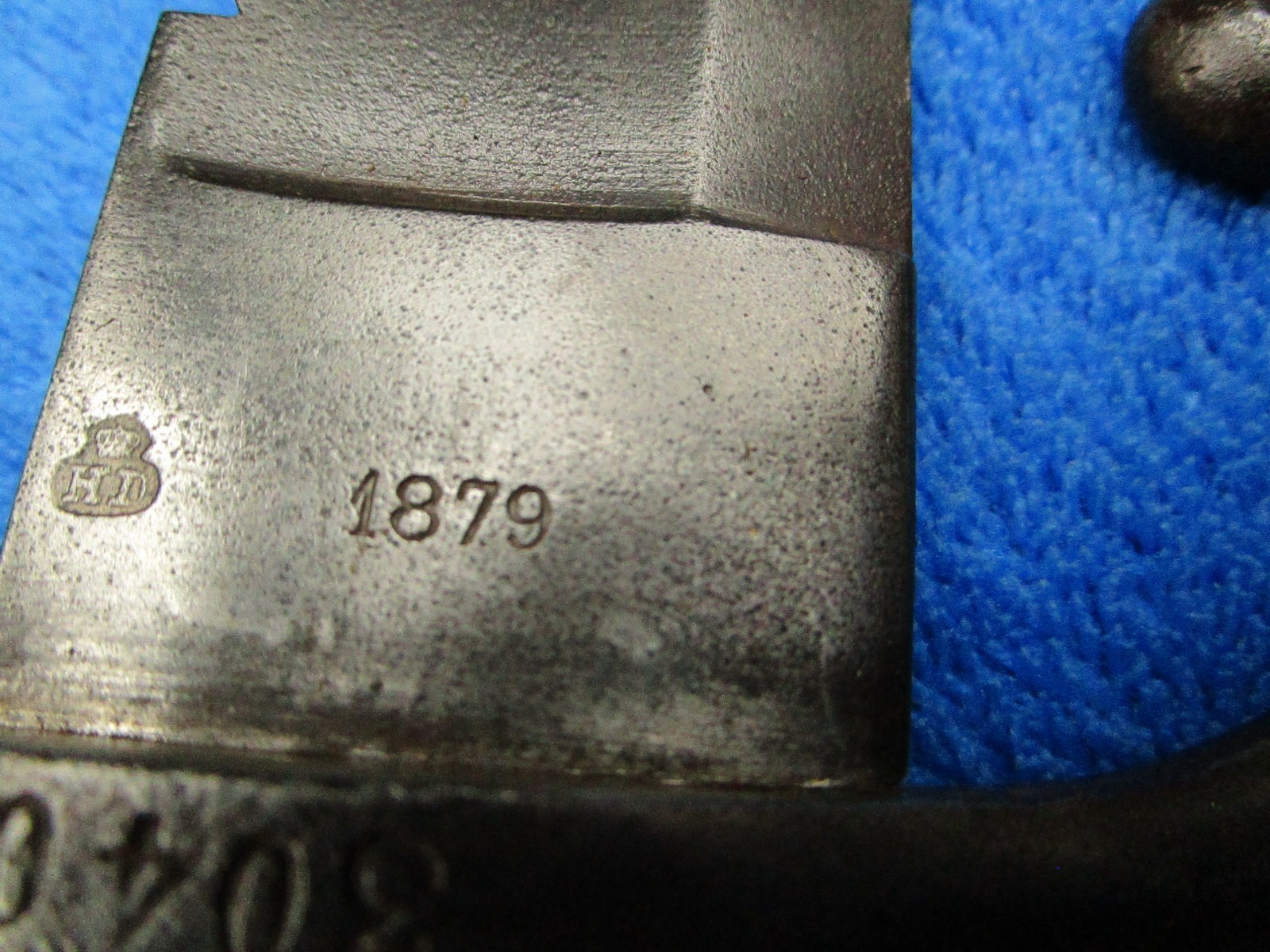 RARE ORIGINAL ANTIQUE M1868 BELGIUM SAWBACK BAYONET AND SCABBARD WITH HANGER