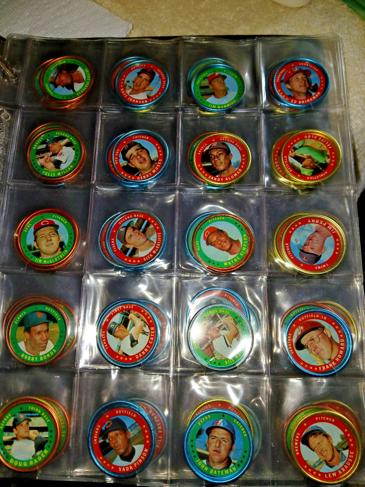 Topps Baseball Coins 1971 you pick from photos even some hall of famers