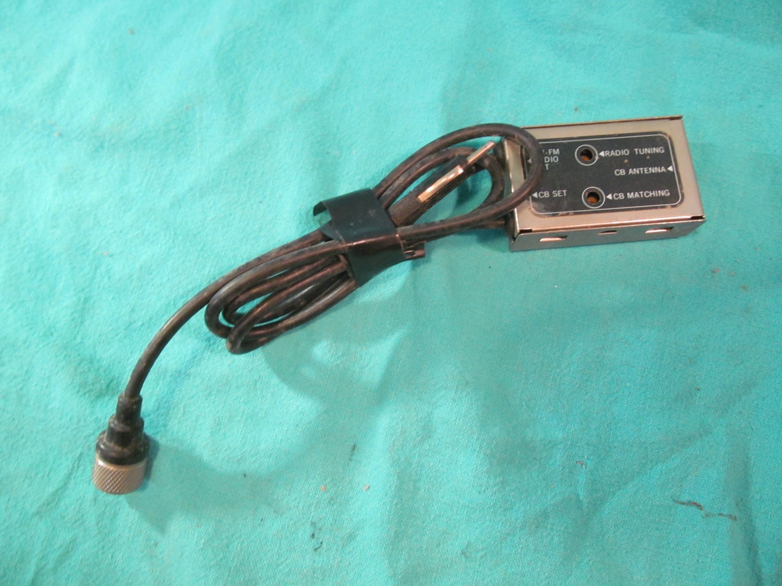 CB RADIO AM FM ANTENNA ADAPTER