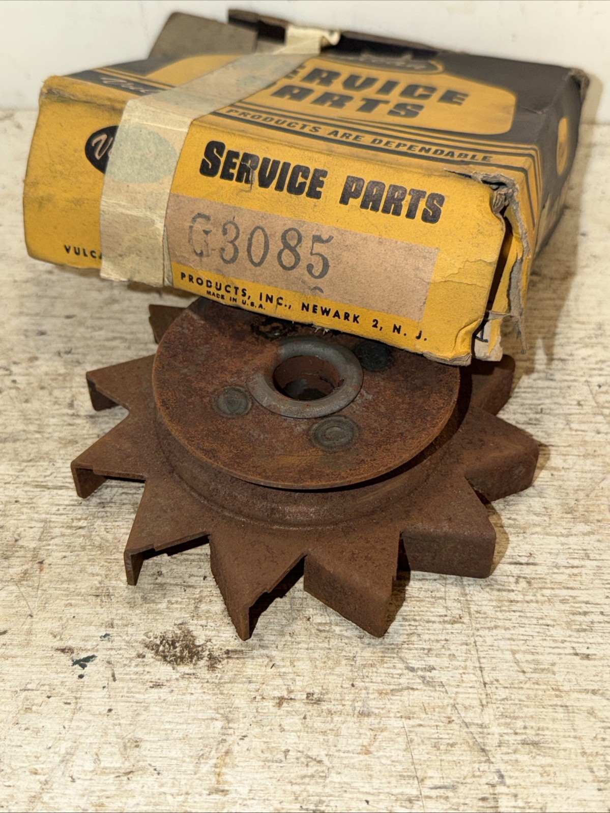 Vintage Vulcan G3085 Generator Fan & Pulley 1949-56 Cadillac 51-58 Packard NOS