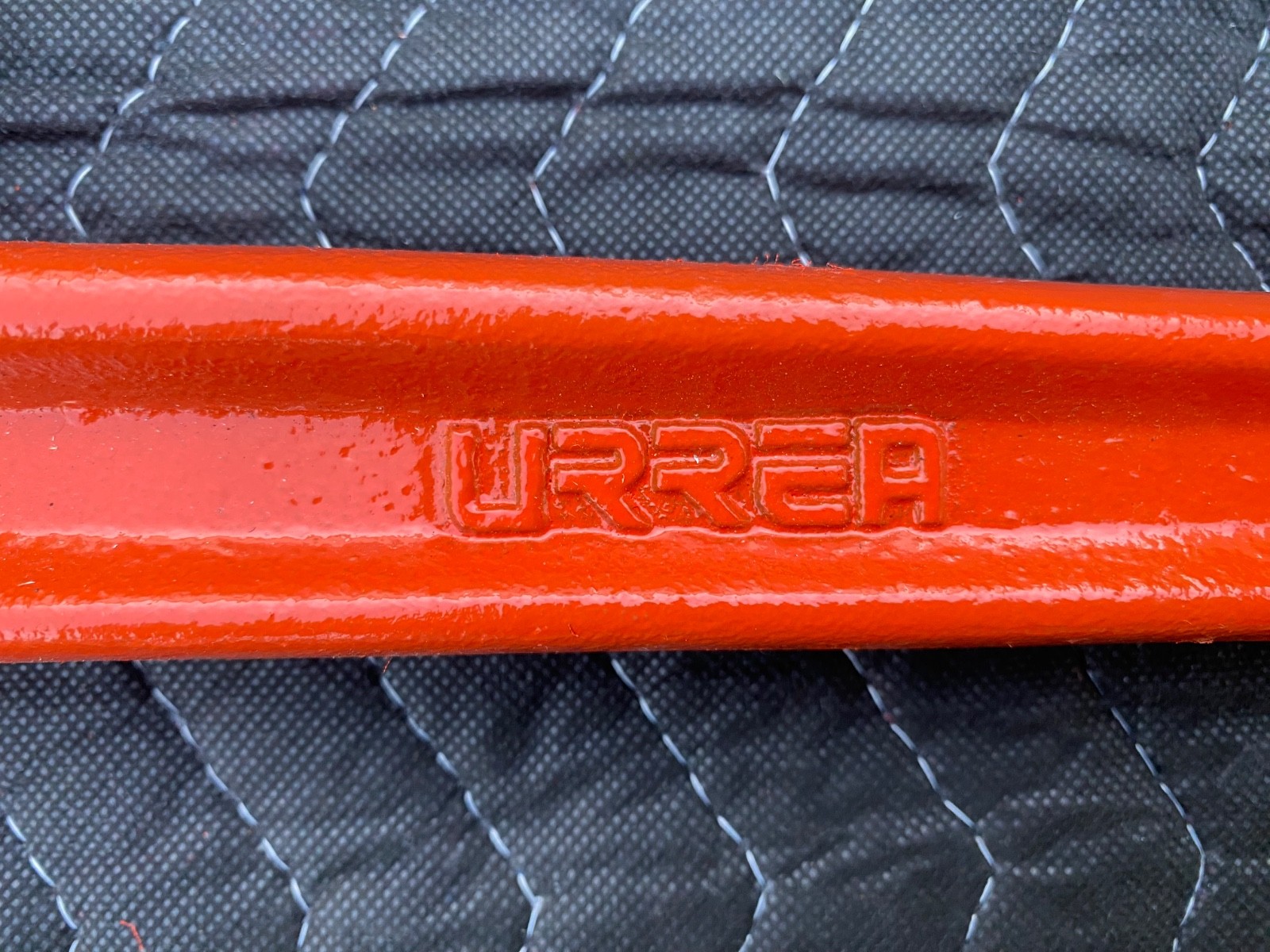 URREA 24” Cast Iron Pipe Wrench, Made in Spain