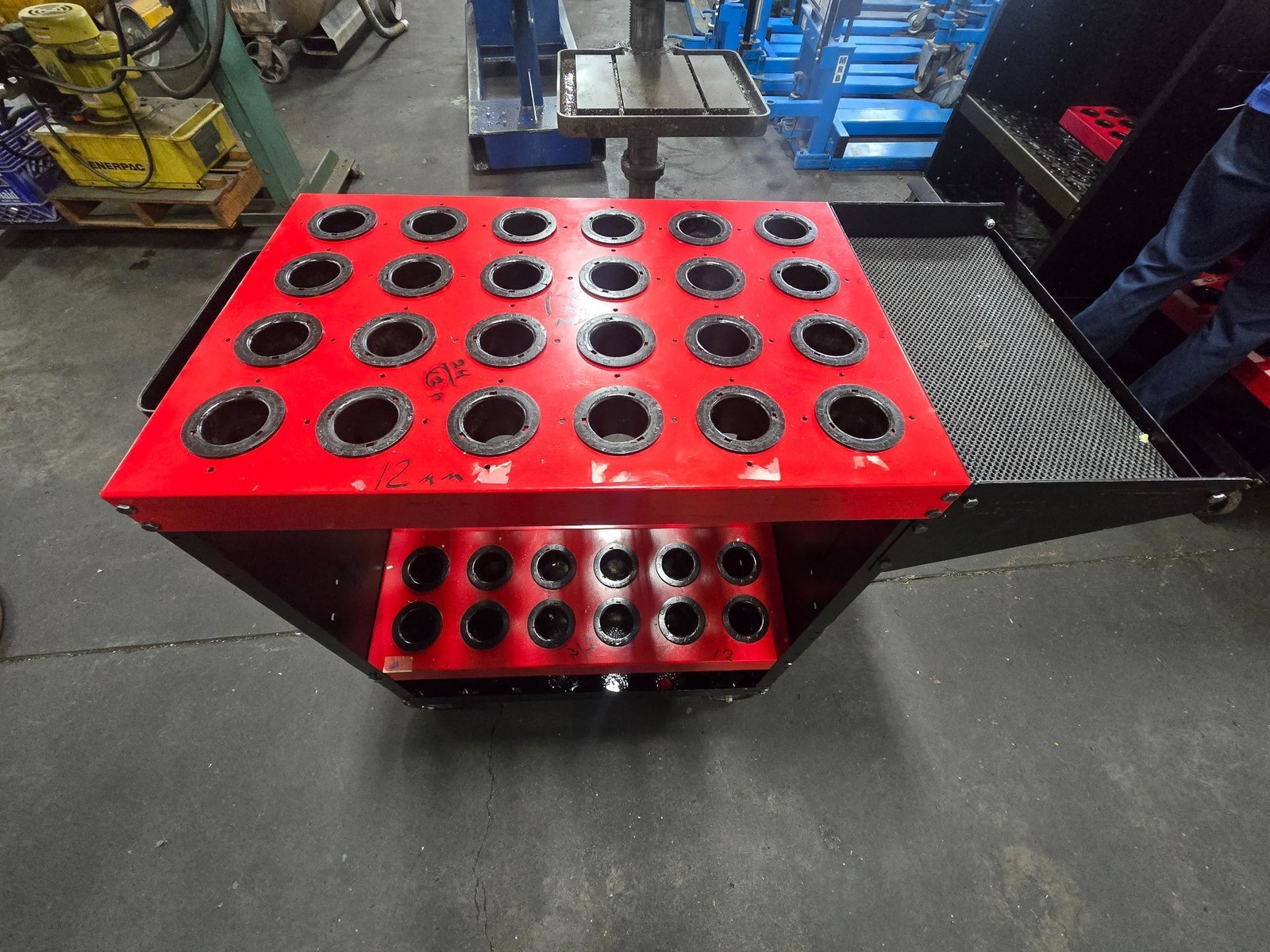 Huot 48 Tool, 40 Taper ToolScoot CNC Tool Cart