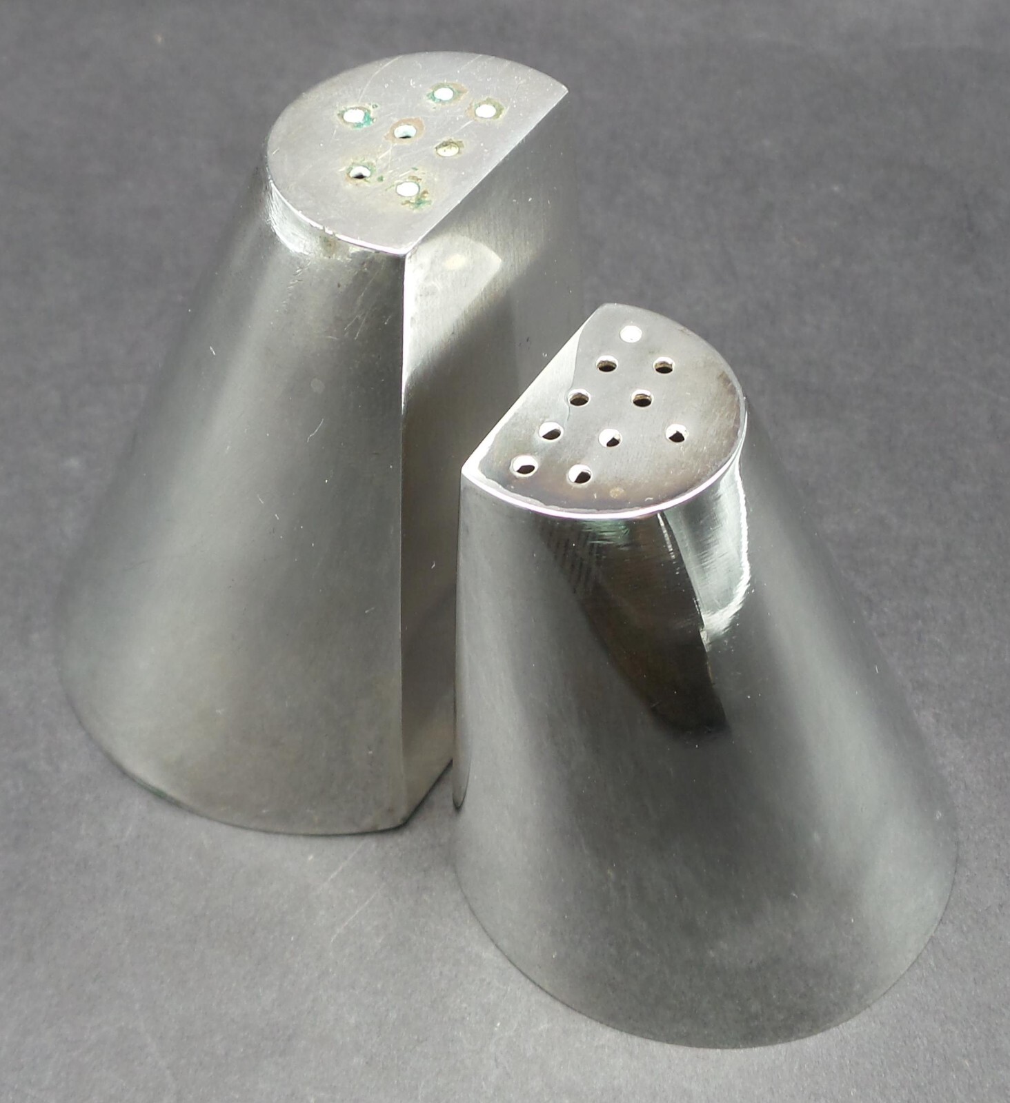 Rare Mid-Century AURAN KULTASEPPA Finland Sterling Silver Salt & Pepper Shakers