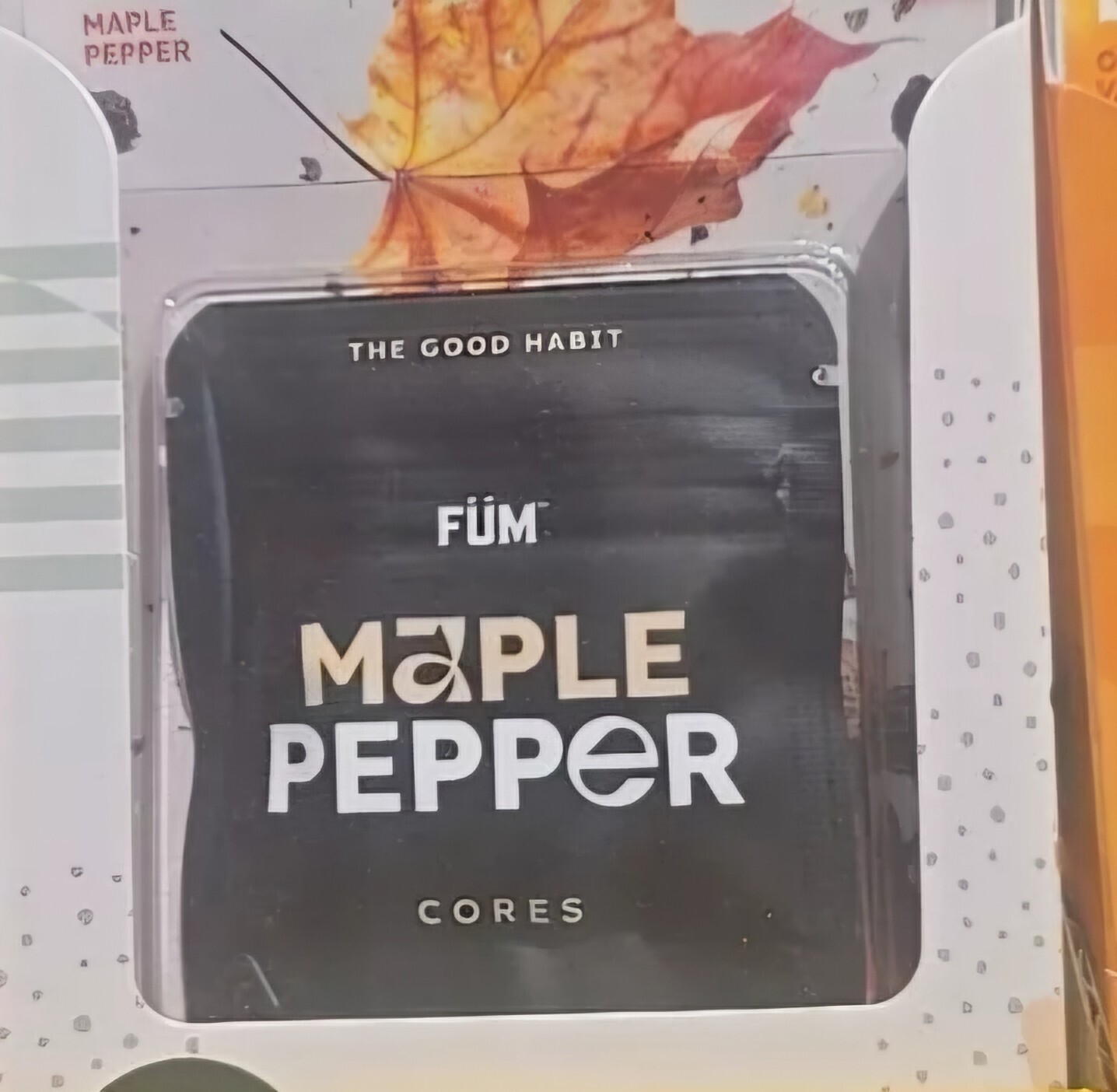 Füm Journey Pack Flavored Air Device with 4 Packs of Plant Based Cores