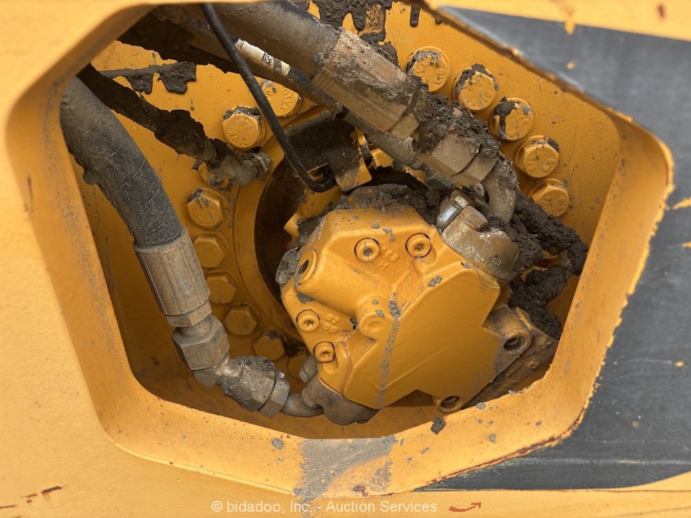 2016 Volvo SD115B 84" Smooth Drum Vibratory Ride On Roller Compactor bidadoo