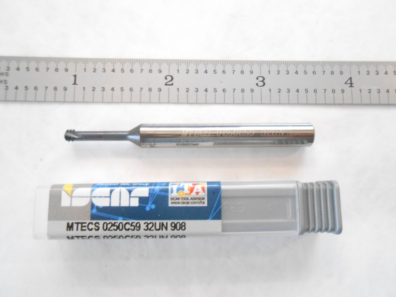 NEW ISCAR MTECS 0250C59 32UN IC908 SOLID CARBIDE #10-32 3FL. HELICAL THREAD MILL