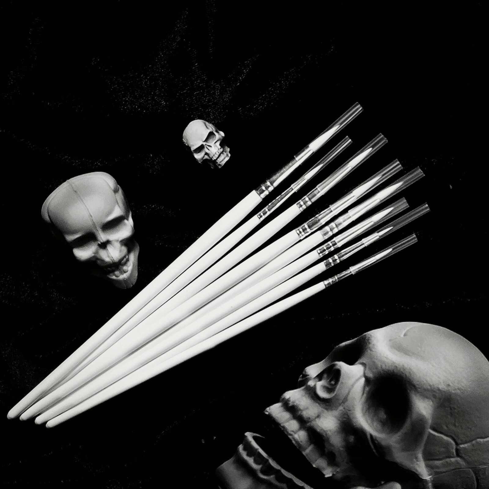 Ghost Miniature Paint Brush Set 8 Detail Paintbrushes & 3 Dry Brushes