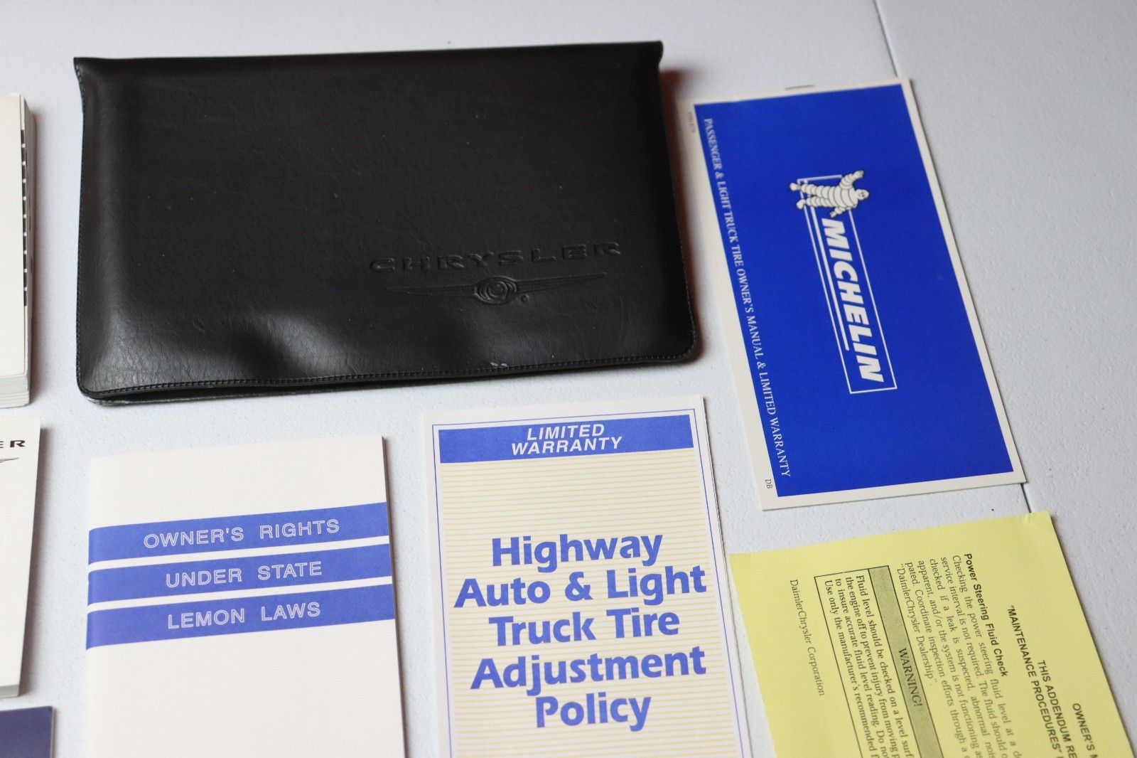 2004 CHRYSLER CONCORDE OWNERS Manual Complete Set W/ Case and Supplements