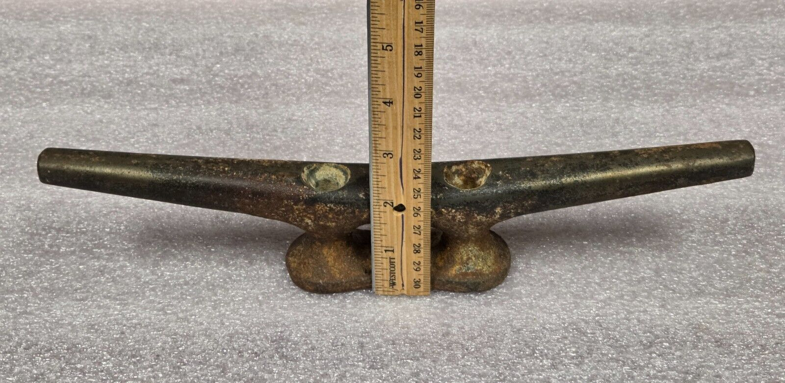 VINTAGE OPEN BASE BOAT / DOCK CLEAT TP12 / TP-12