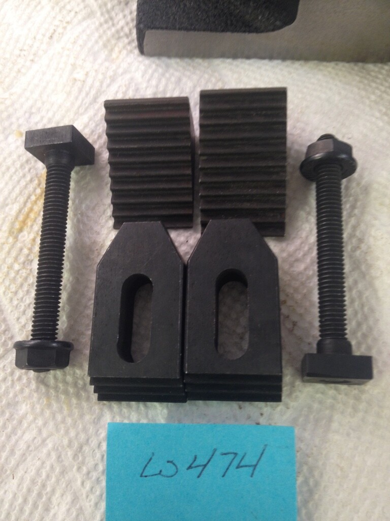 1 NEW 3" VERTICAL / HORIZONTAL ROTARY TABLE WITH CLAMPING KIT. NICE SET. (W474)