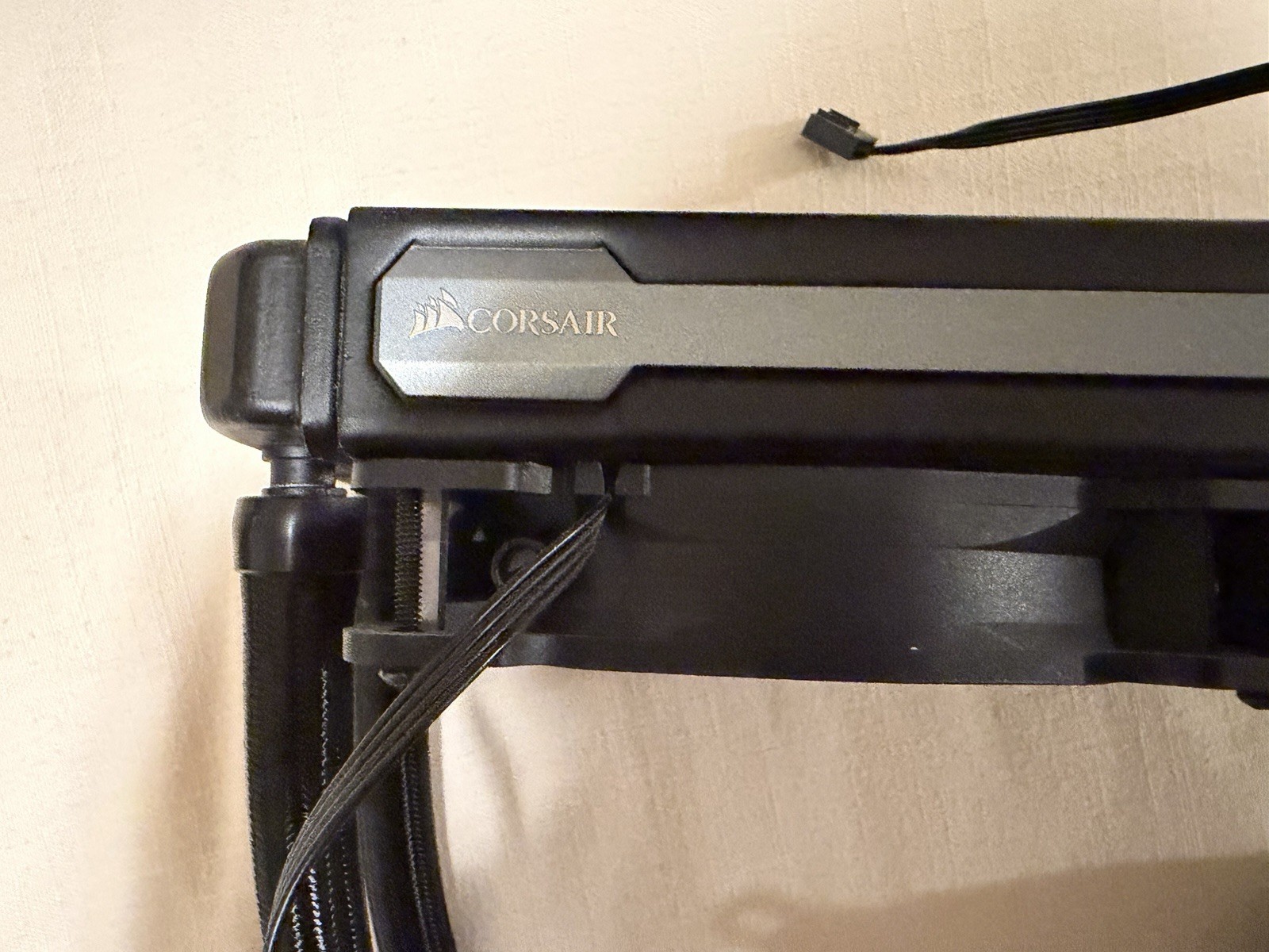 Corsair CW-9060025-WW Hydro Series H100i v2 Liquid Cooler