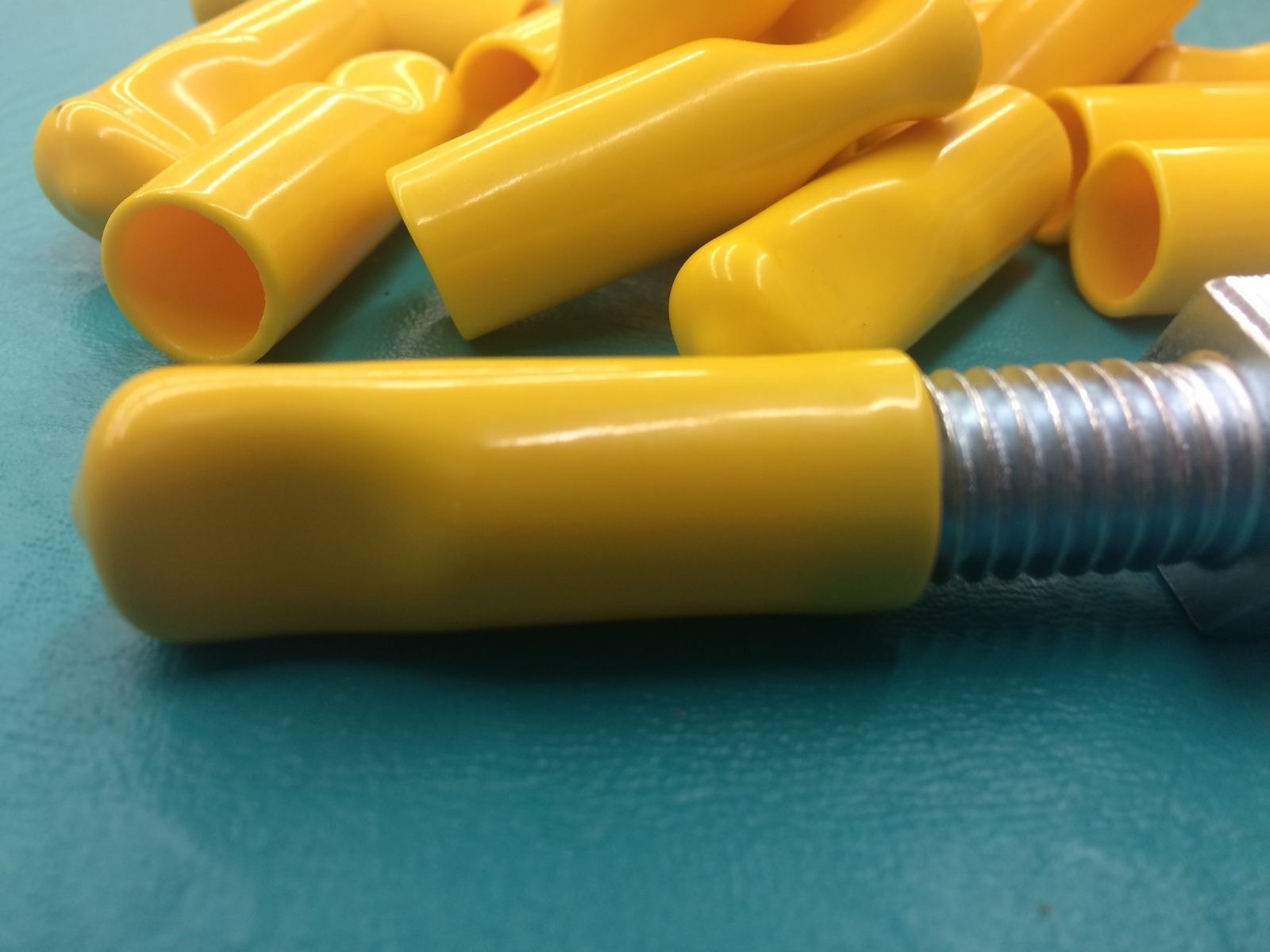 18 - 1/2" Rubber Bolt .05 Cap Protectors Rod Tube Thread Finger Tip Pull Cover Y