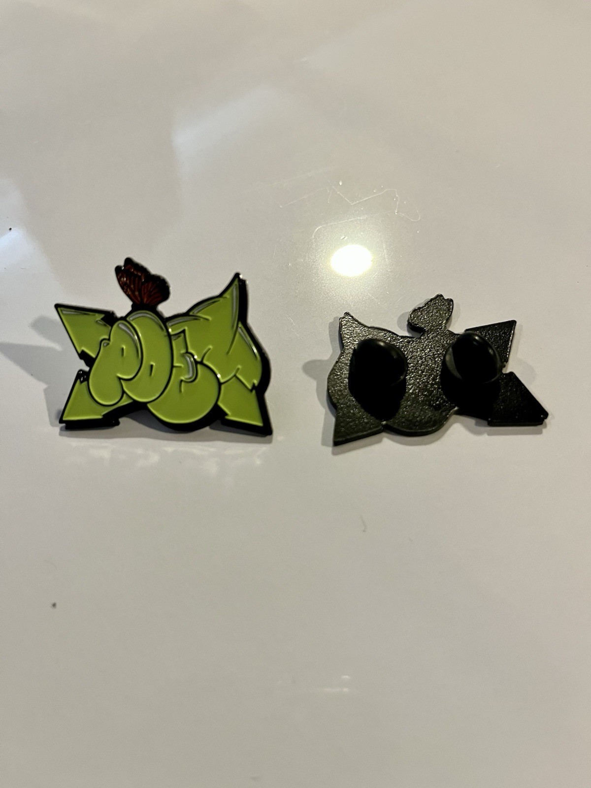 Green Poem Bubble collectible Graffiti Art enamel pins