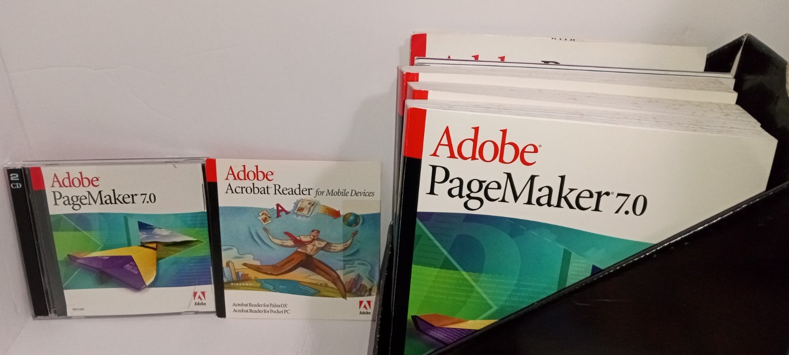 Adobe Publishing Collection - Photoshop, Illustrator, PageMaker, Software Bundle