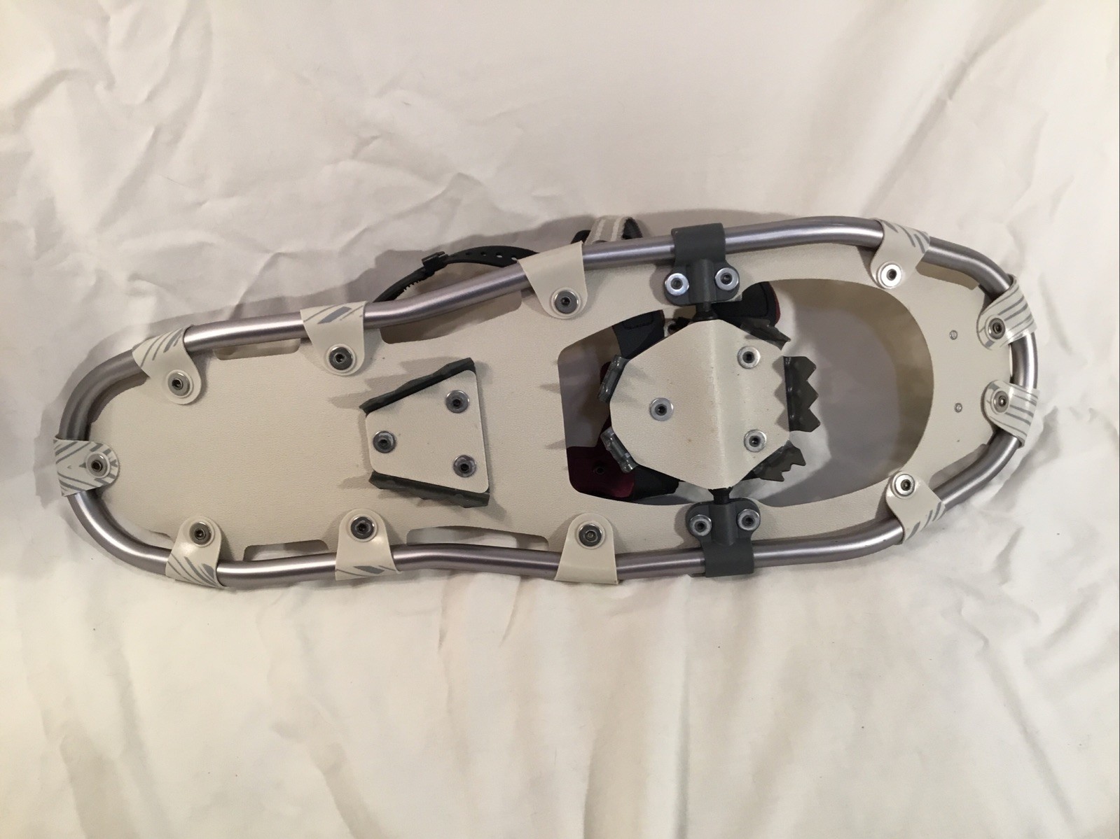 Field N Forest Winter Trail III 825 Snow Shoes Yukon