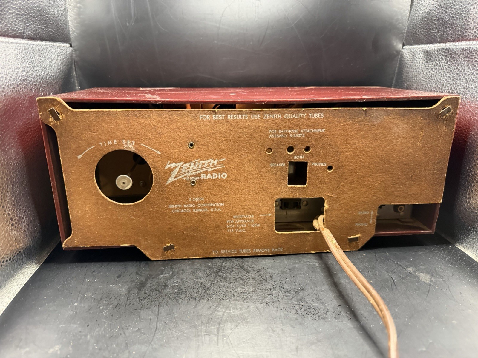Vintage Zenith Z522R Tube AM Clock Radio Mid Century – Working