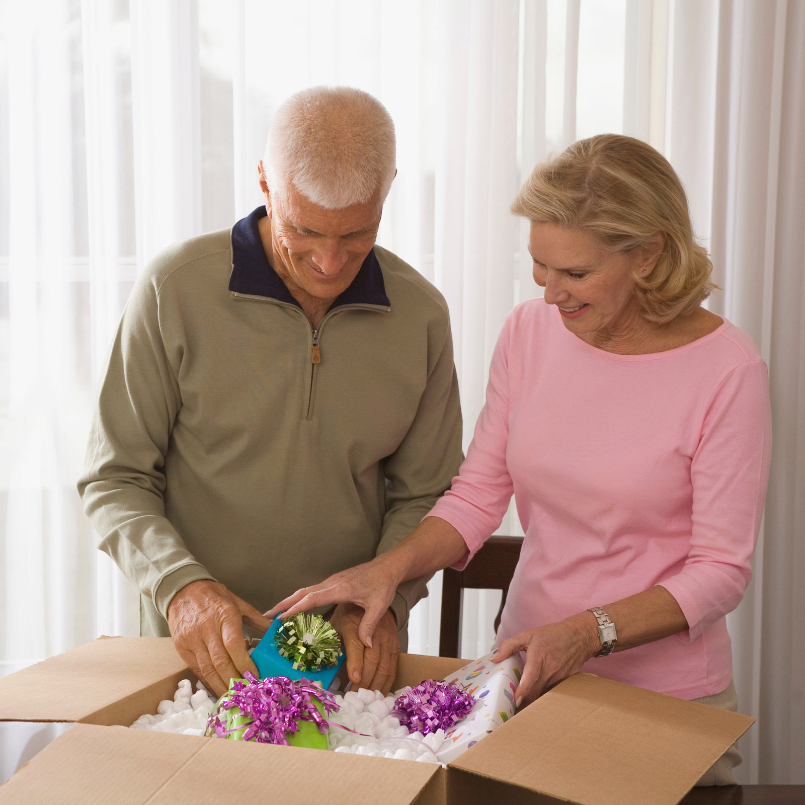 UOFFICE Polystyrene Packing Peanuts 14 Cuft. Industrial Packaging Shipping Void