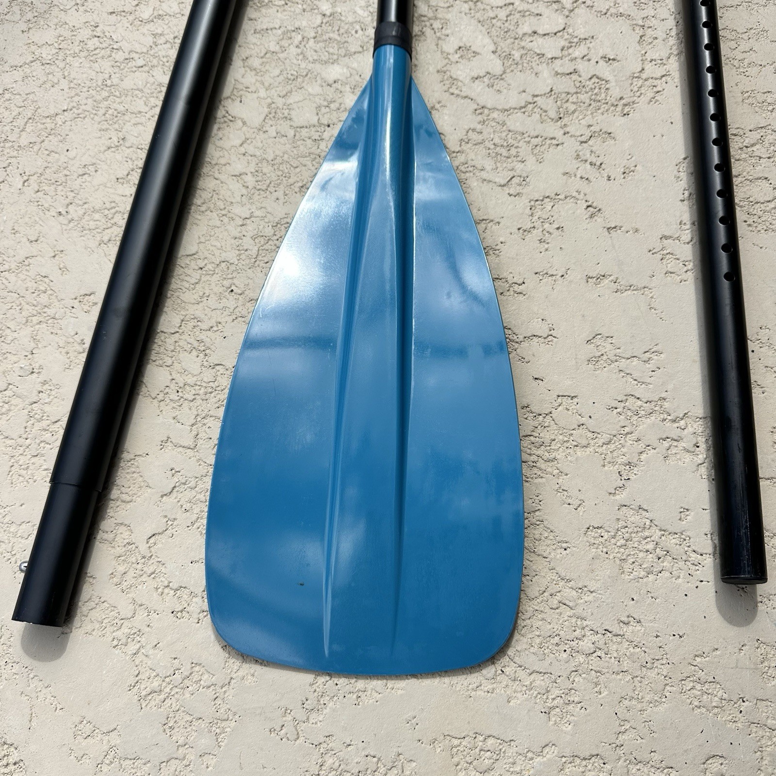 3-Piece Adjustable SUP Paddle –Lightweight, Floating Aluminum Shaft (Body Glove)