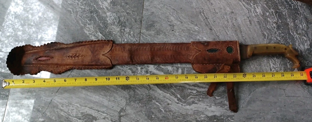 Antique Spanish Guerrero de la Costa short sword with scabbard