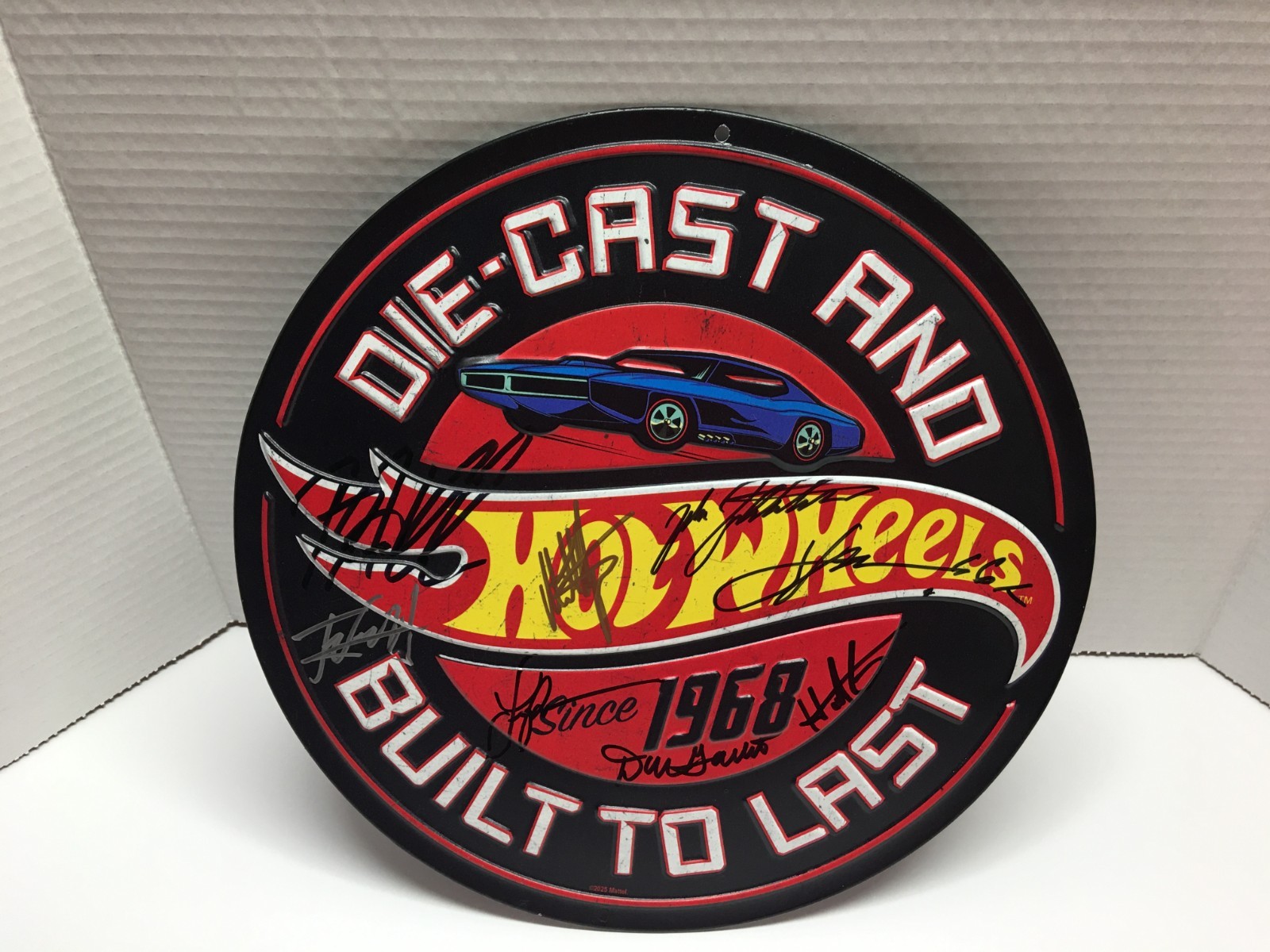 DON GARLITS & JOHN FORCE & 6 NHRA DRIVERS AUTOGRAPHED HOT WHEELS METAL SIGN