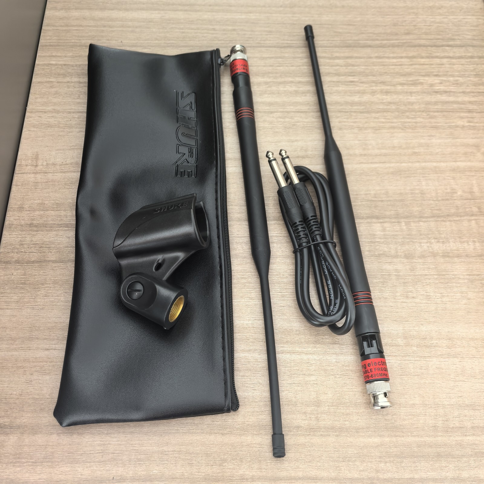 QLXD4 BETA58A Handheld Wireless Vocal System Microphones Express w/ BETA58