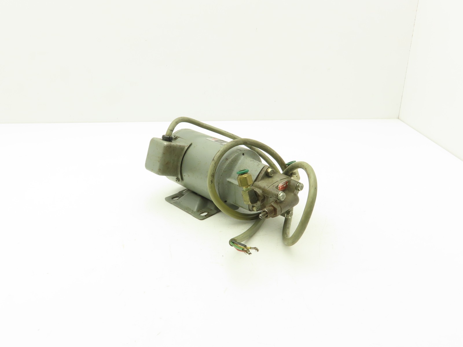 Nippon TOP-IME75-1 Trochoid Gerotor Hydraulic Pump Motor 4P 220V TOP-10-MA-VB