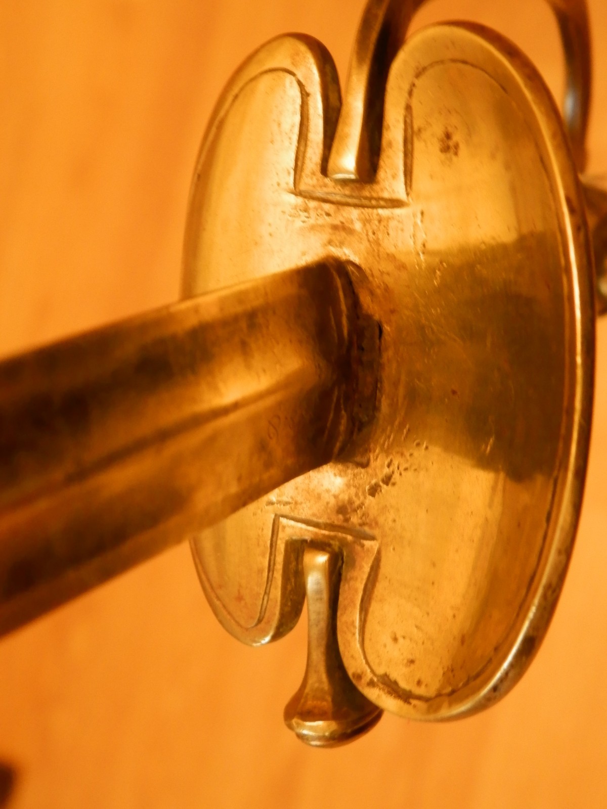 Épée d'officier de la gendarmerie française modèle 1816