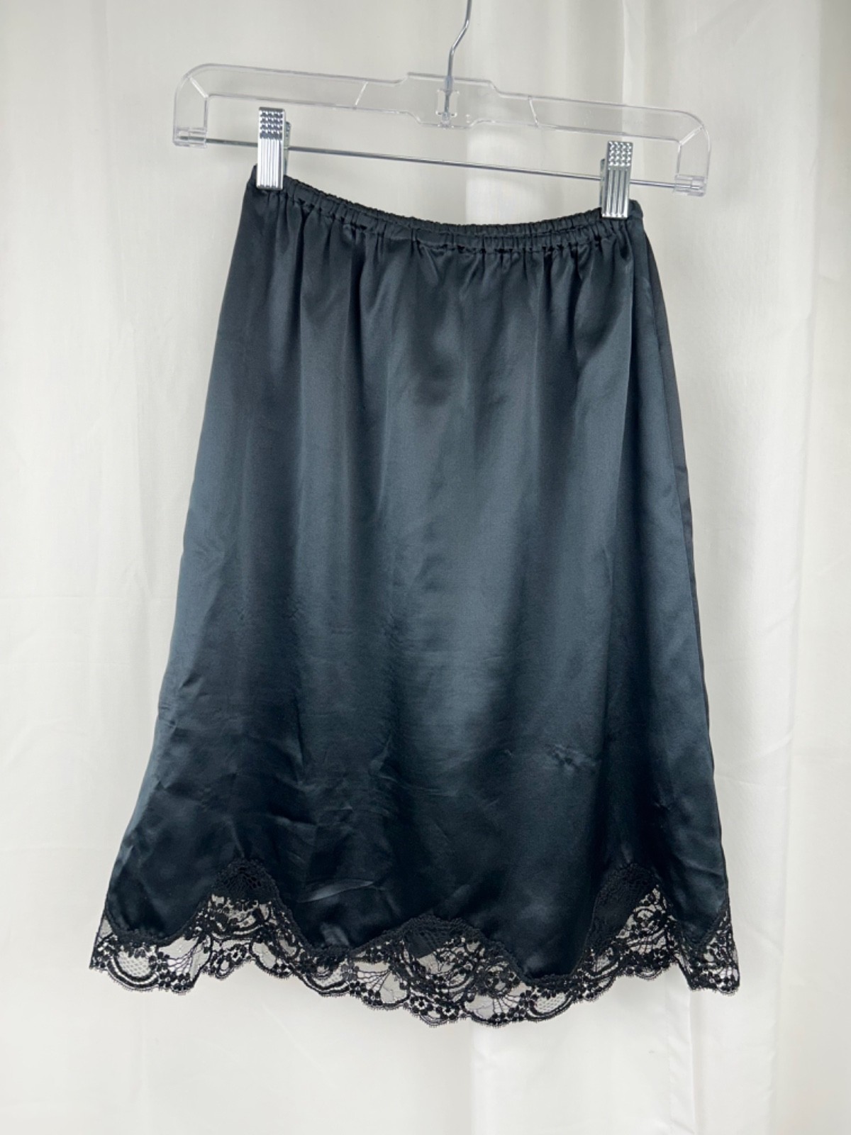 Adagio Patricia Fieldwalker Half Slip 100% Silk Black Knee Length S