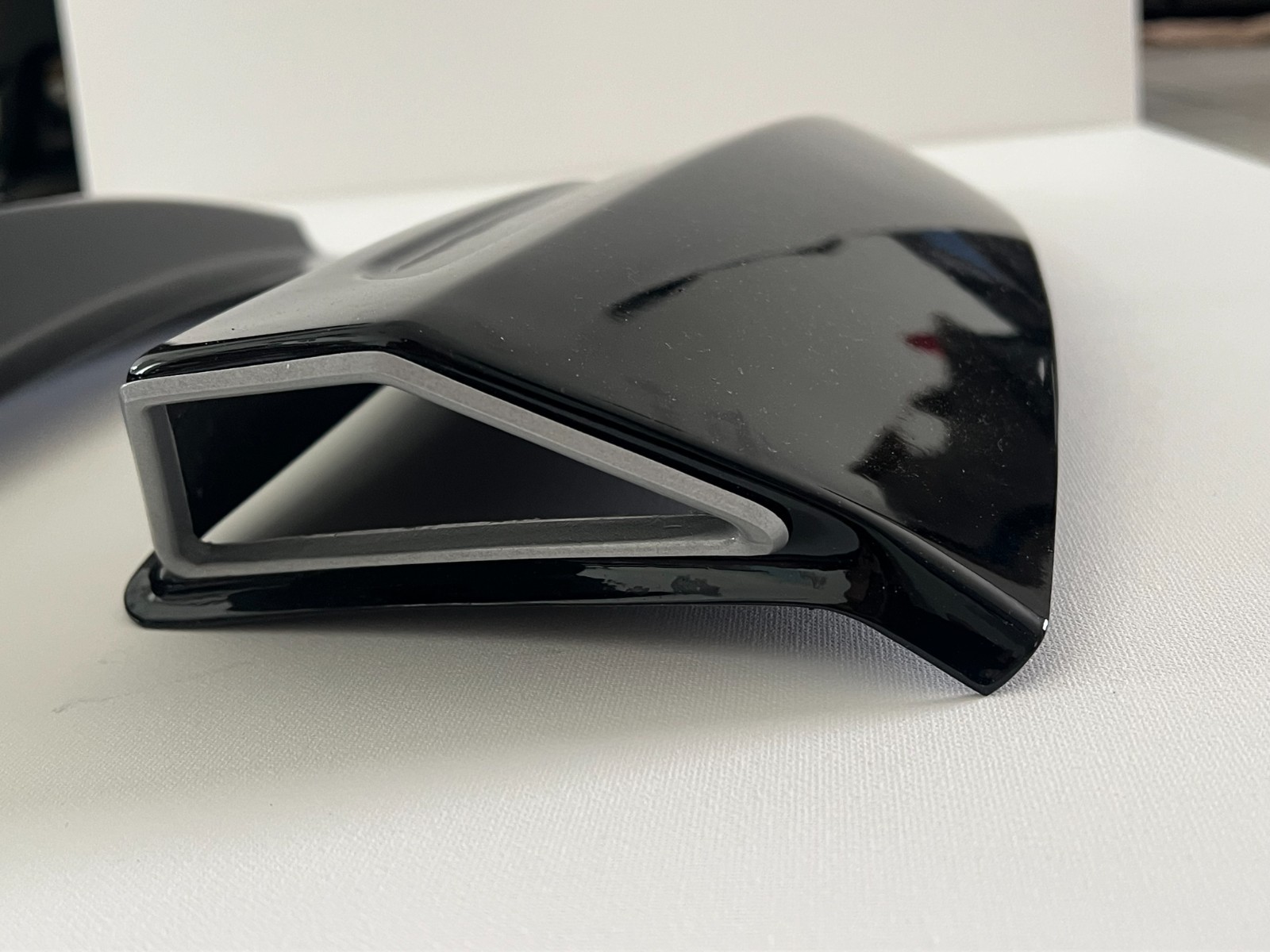 Mercury V8 Carbon Fiber Air Scoops 300R, 450R, and 500R custom with larger intak