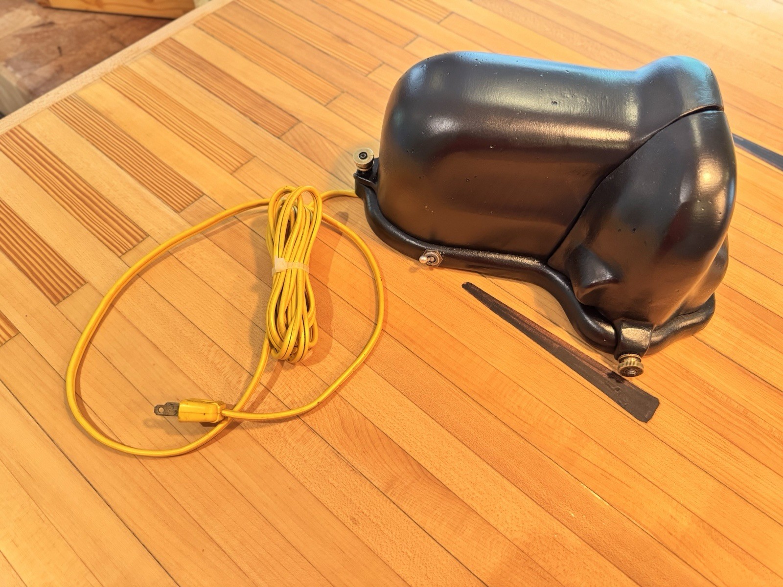 Knife Sharpener, The Carver's Friend Electric Motorized, Tested Works!