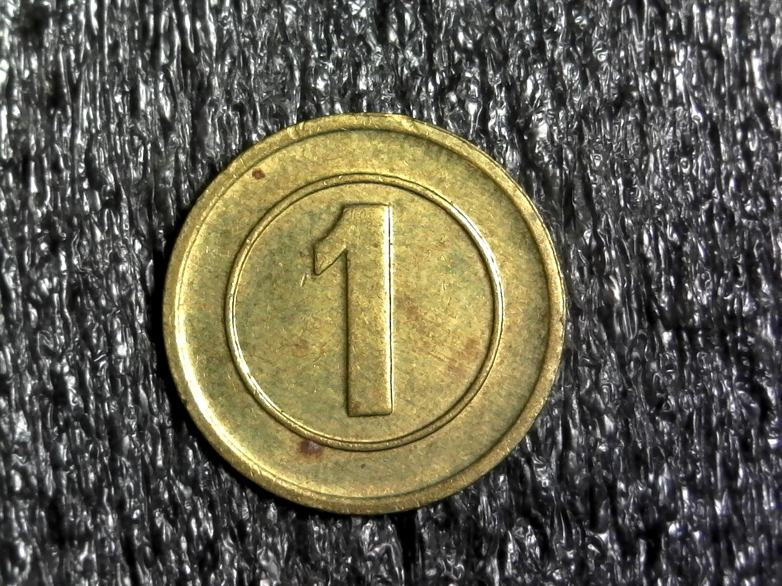 United Kingdom - Encircled 1 Token 19mm (c82)