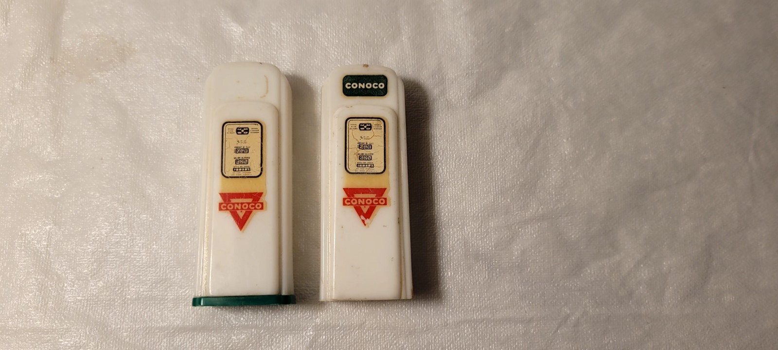 CONOCO Oil Gas Pump Salt and Pepper Shaker Set Vintage 1950s Green and White