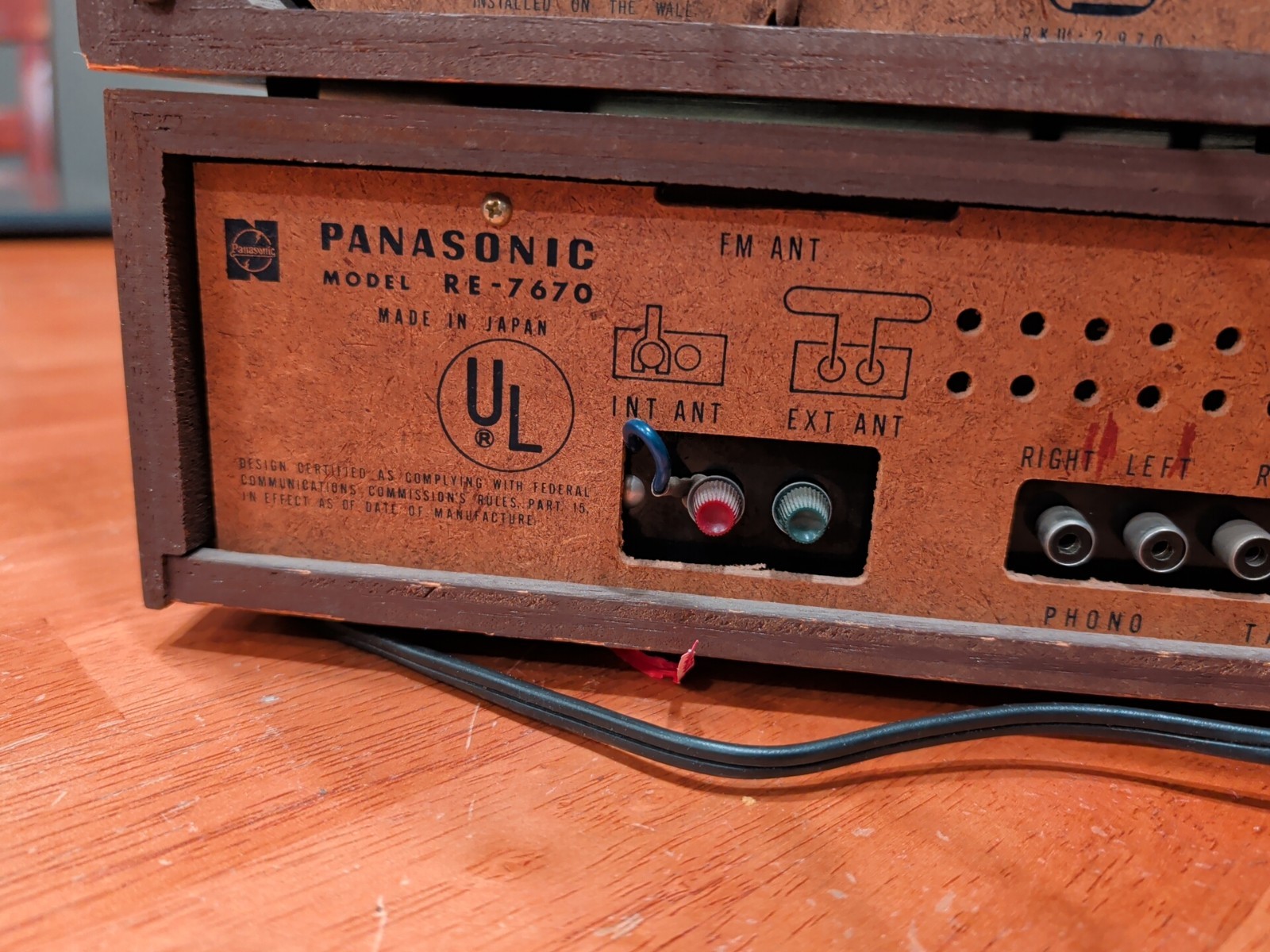 Near Mint Panasonic RE-7670 Stereo Receiver With Original Panasonic Speakers Set