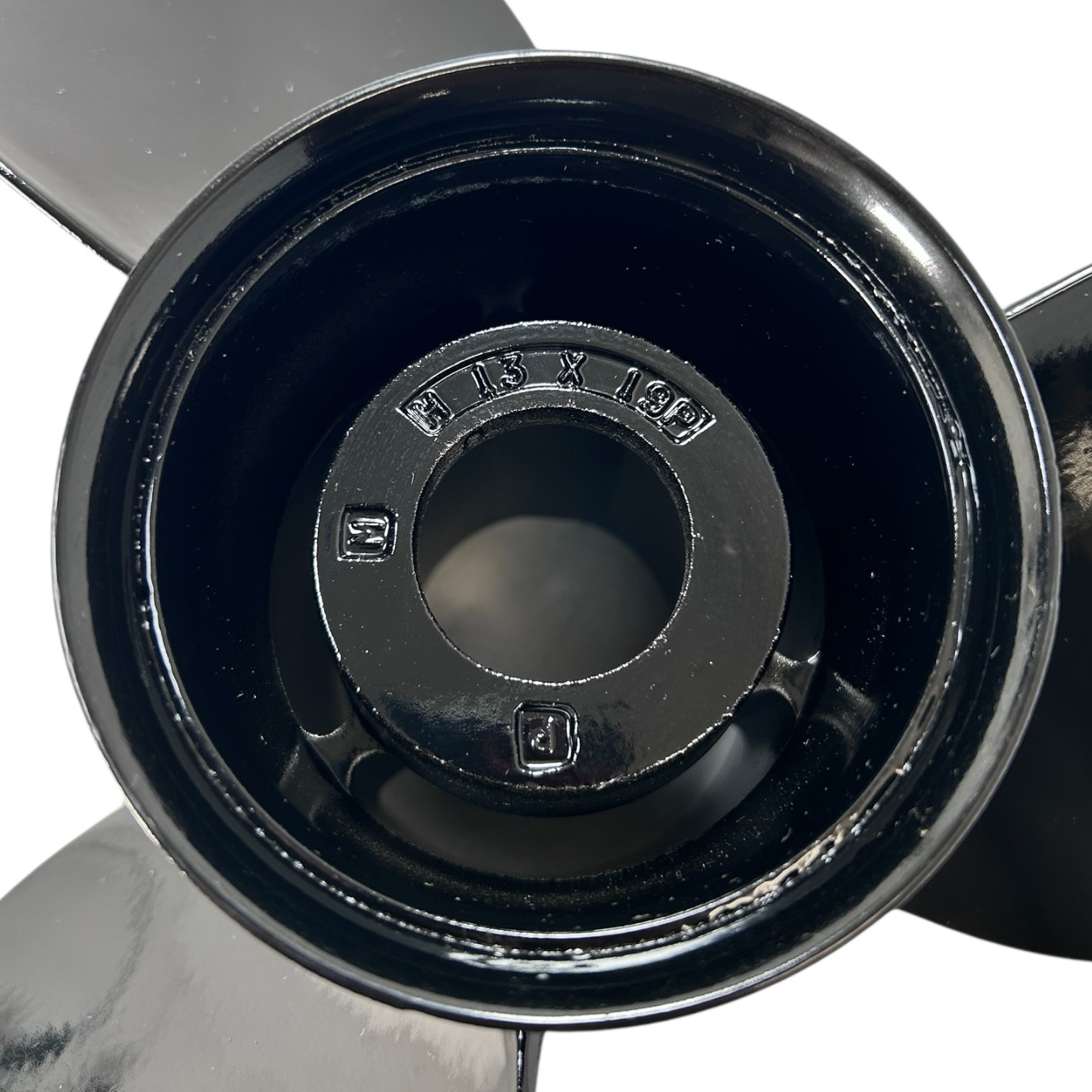 Mercury 3 x 13 x 19, Black Max Aluminum Propeller, 48-77346A45 - RH