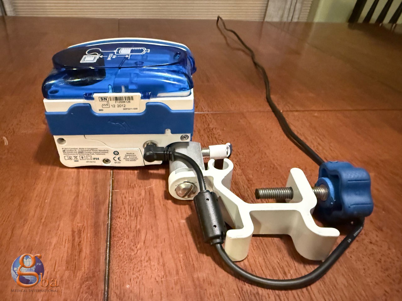 Covidien Kangaroo Joey Feeding Pump w/ Pole Clamp & Power Adapter